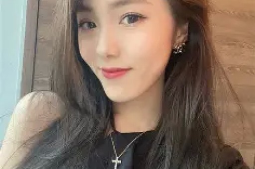 圈内乱象曝光！52岁TVB女星分享片场经历揭露男星拍吻戏突然加戏