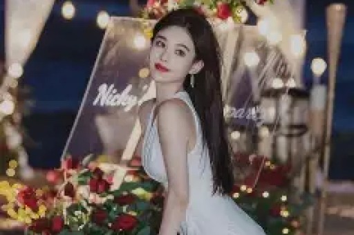 港片十大艳星今昔颜值对比：有人风韵犹存有人发福颜垮差距大